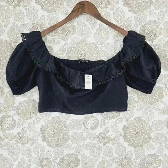 NWT Express Off Shoulder short sleeve Ruffle Crop Top L - Picture 1 of 7